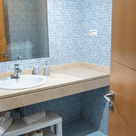 Apartment Holidays2malaga Termica With Salt Water Pool 200m From The Beach