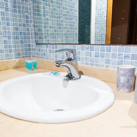 Holidays2malaga Termica With Salt Water Pool 200m From The Beach Malaga
